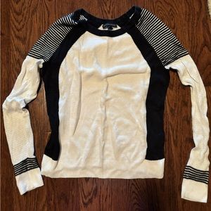 Great condition black and white light sweater